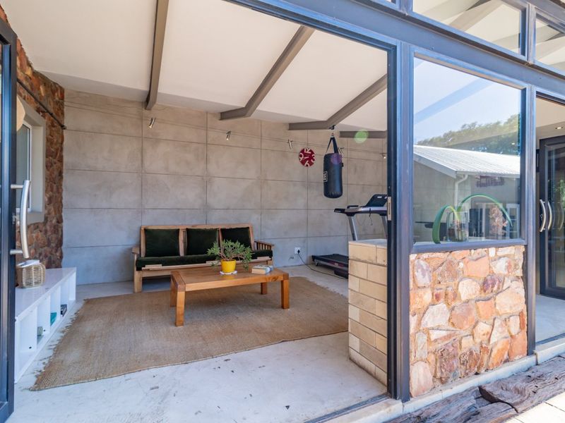 3 Bedroom House in Kensington - Photo 7