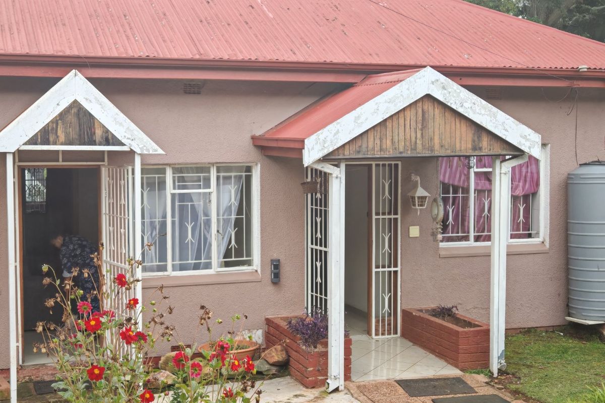 8 Bedroom house for sale in Observatory - Photo 3