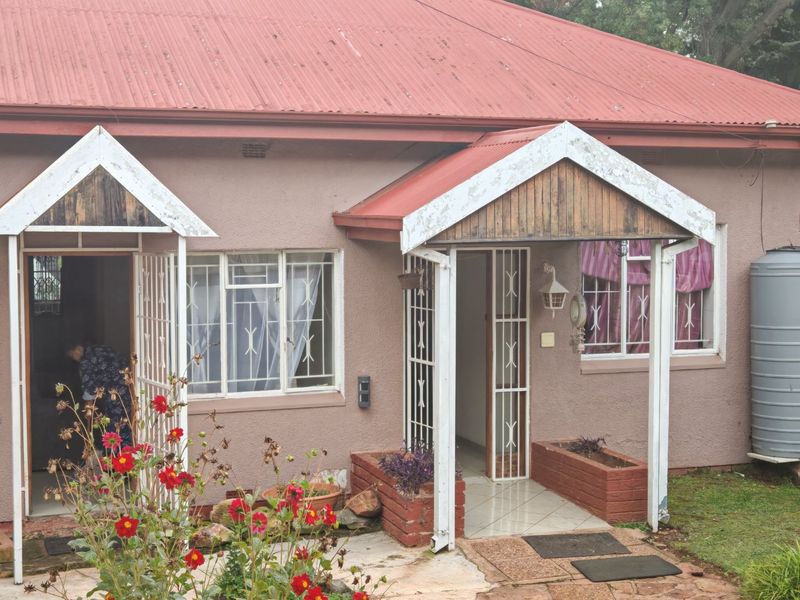 8 Bedroom house for sale in Observatory - Photo 3