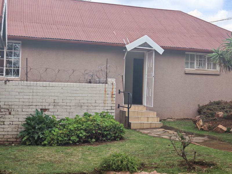 8 Bedroom house for sale in Observatory - Photo 4