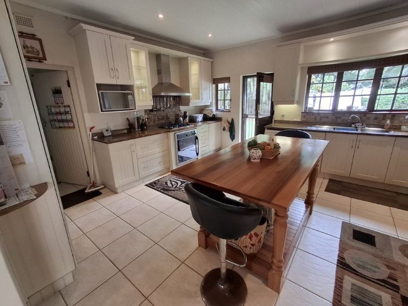 This Beautiful Level Entry Home In The Heart Of Southbroom Will Capture Your Heart... - Photo 9