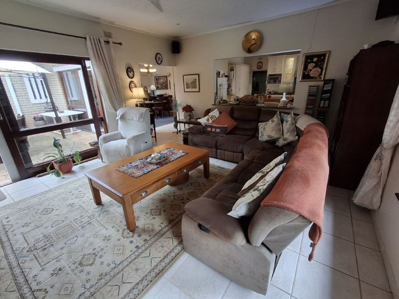 This Beautiful Level Entry Home In The Heart Of Southbroom Will Capture Your Heart... - Photo 7