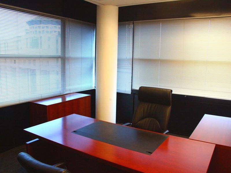 Prestige Office suite to rent in Sinosteel Plaza, Morningside  - Photo 8