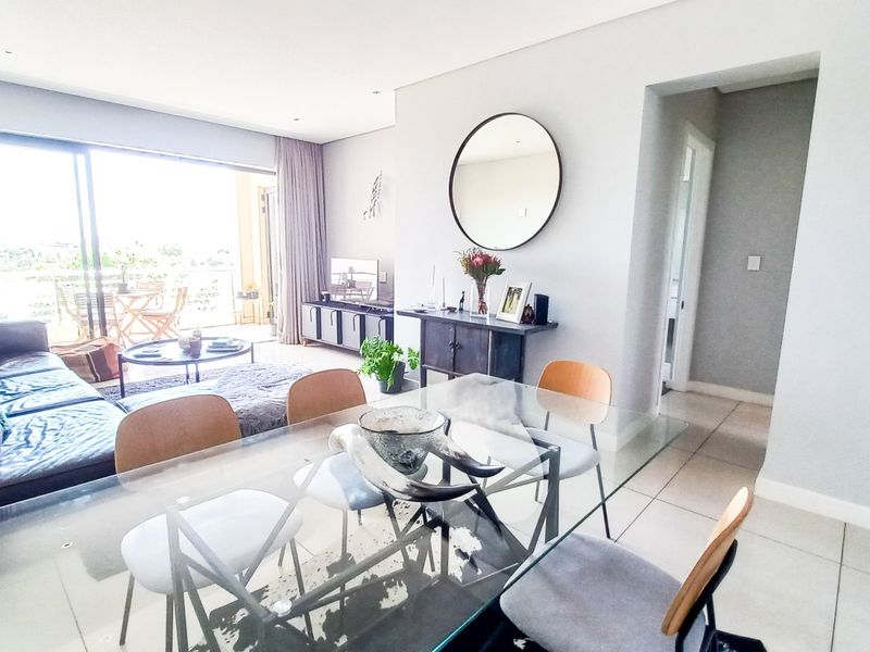 Luxury 2 Bedroom Apartment  - Photo 5