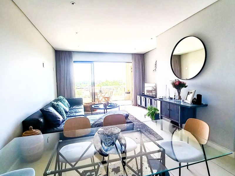 Luxury 2 Bedroom Apartment  - Photo 3