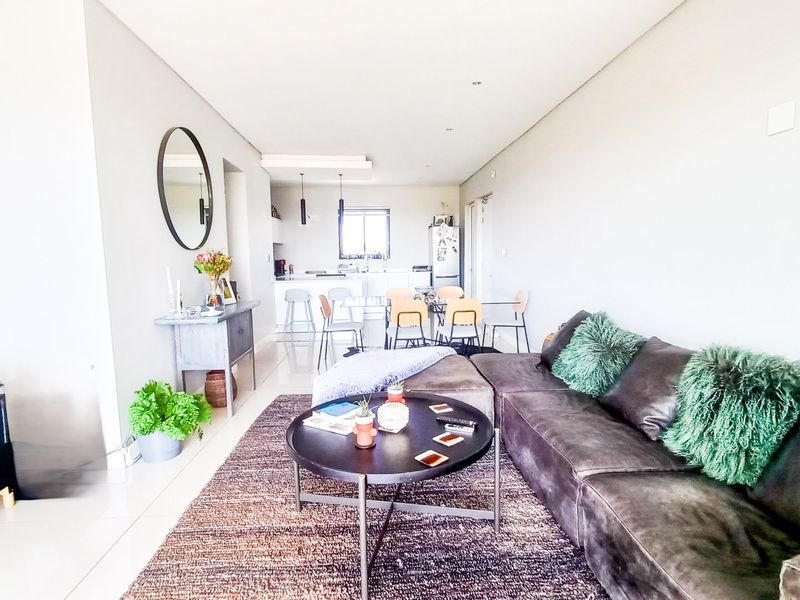 Luxury 2 Bedroom Apartment  - Photo 7