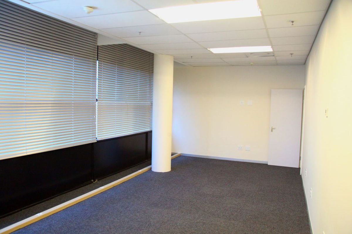 Modern Office to rent in Sinosteel Plaza, Morningside Sandton  - Photo 5