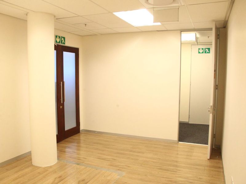 Modern Office to rent in Sinosteel Plaza, Morningside Sandton  - Photo 9