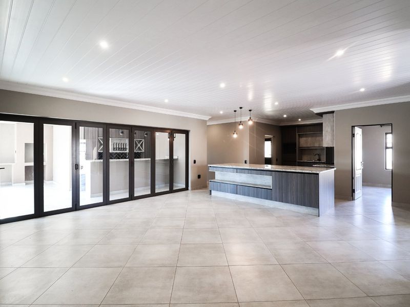 Modern 4-Bedroom Townhouse with Double Garage and Stunning Entertainment Area - Photo 7