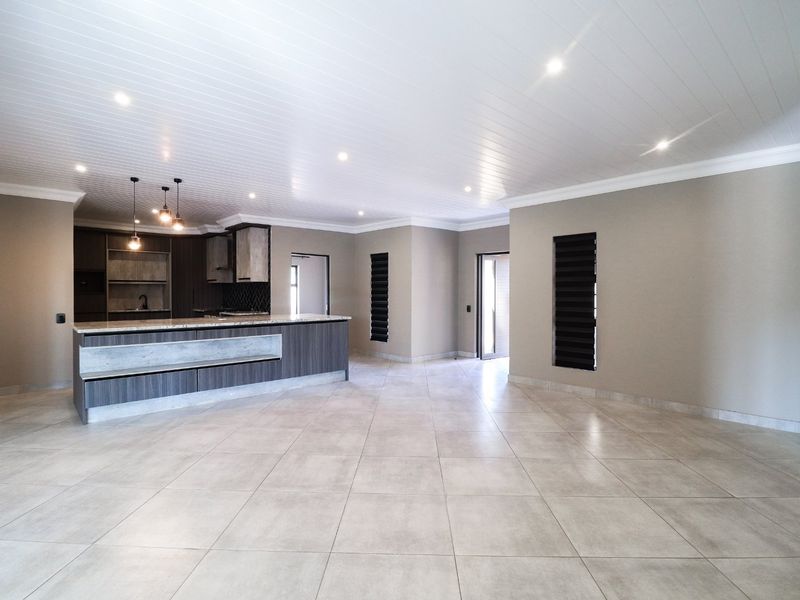 Modern 4-Bedroom Townhouse with Double Garage and Stunning Entertainment Area - Photo 6