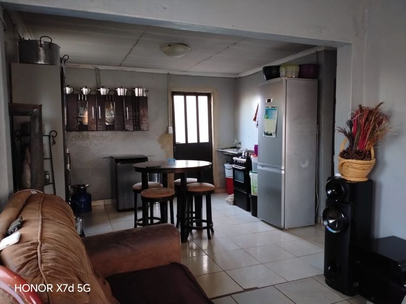 2 Bed House in Vlakfontein for Sale - Photo 4