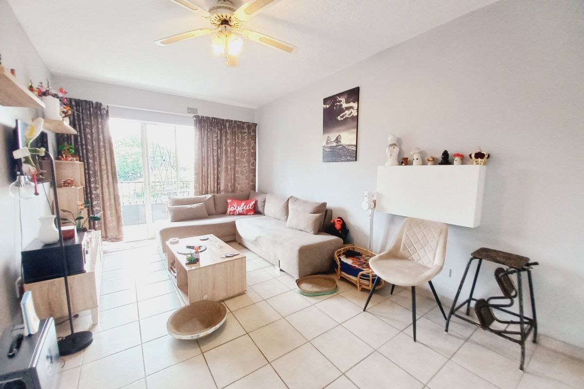 Immaculate and Modern 1 Bedroom Apartment in a Secure Edenvale Building Offering Stylish Move-In Ready Living - Photo 4