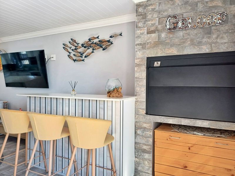 Modern 2 Bedroom Townhouse in Secure Estate - Photo 7