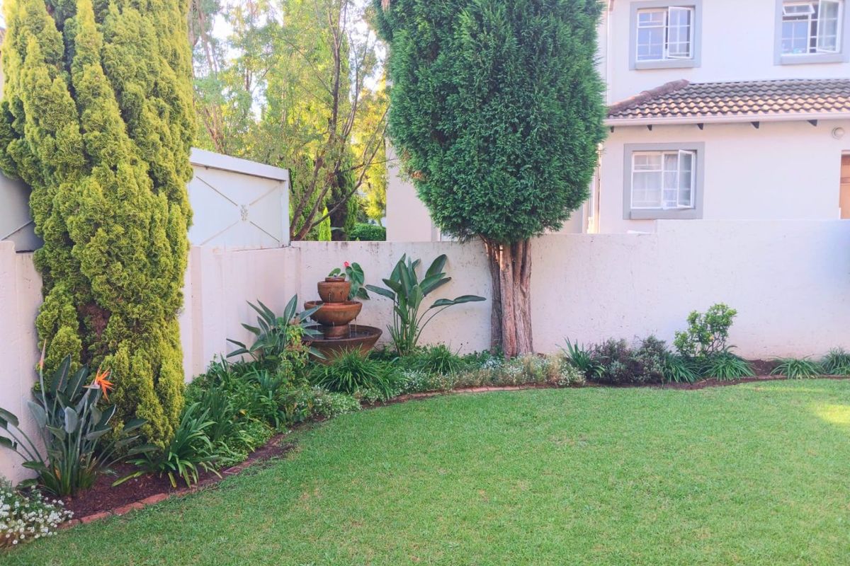 Beautiful Family Home in Kyalami Hills - Photo 3