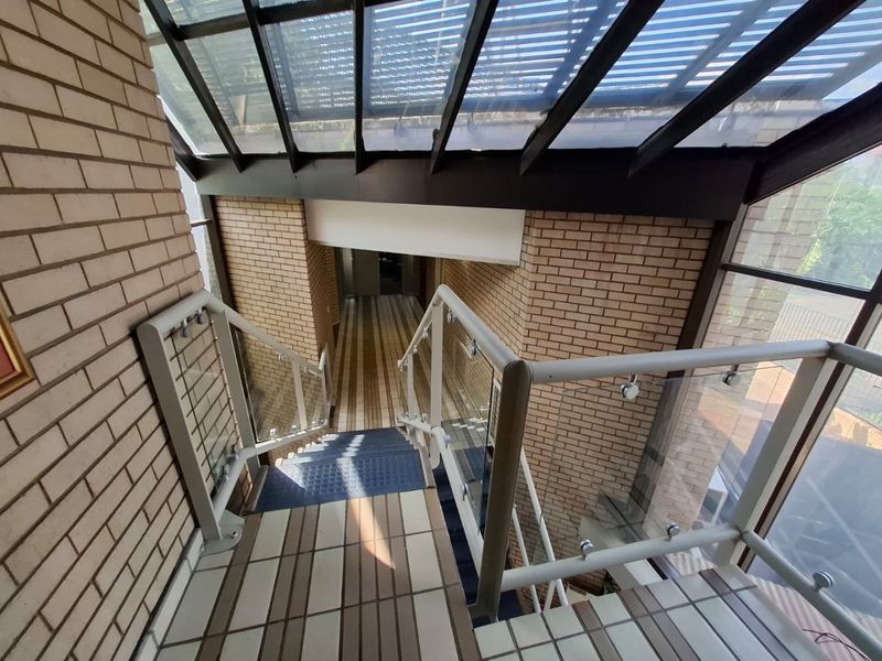 Top Class Facebrick Office block Arcadia - Photo 5