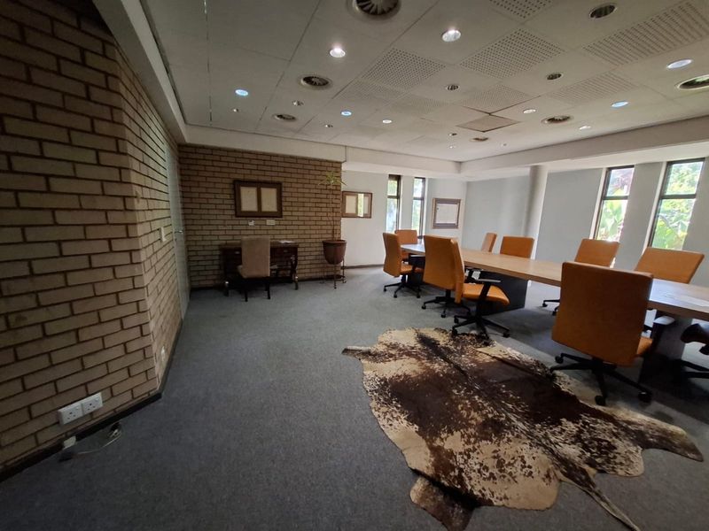 Top Class Facebrick Office block Arcadia - Photo 3