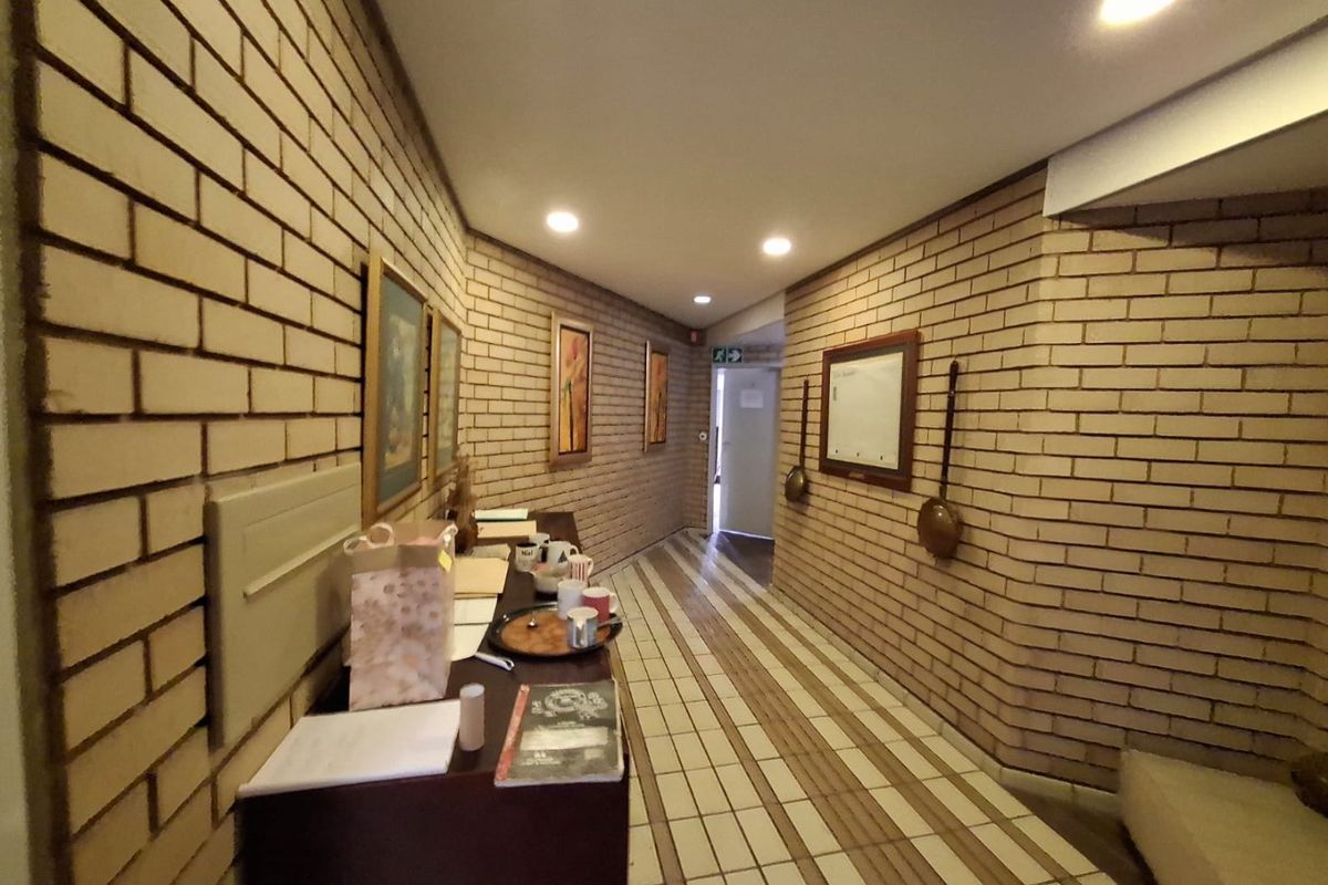 Top Class Facebrick Office block Arcadia - Photo 4