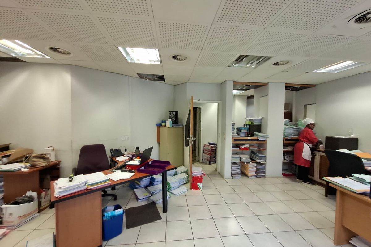 Top Class Facebrick Office block Arcadia - Photo 5