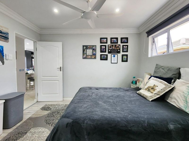 Captivating Charm! .... Modern with superb Finishes - Photo 10