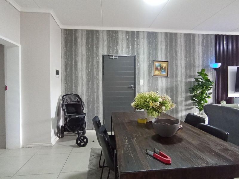 Modern Ground Floor Living in 92 on New – Prime Location - Photo 3