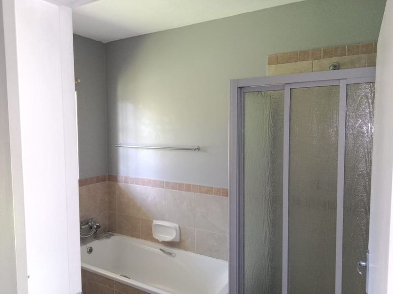 2 bed ground floor unit fir sale in Noordwyk - Photo 4