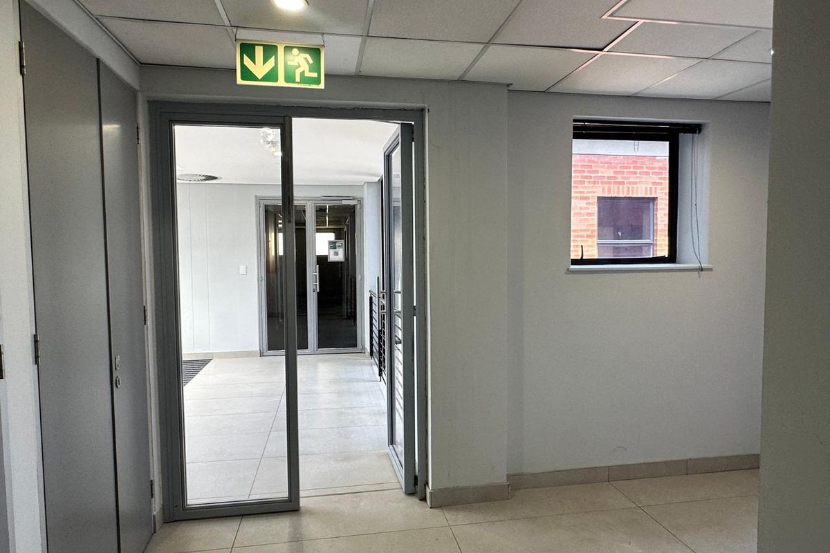 A-grade office to rent in 29 Scott Street, Waverley, Melrose  - Photo 4