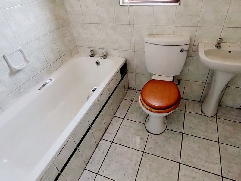 3 Bedroom House for Sale in Haven Hills  - Photo 4