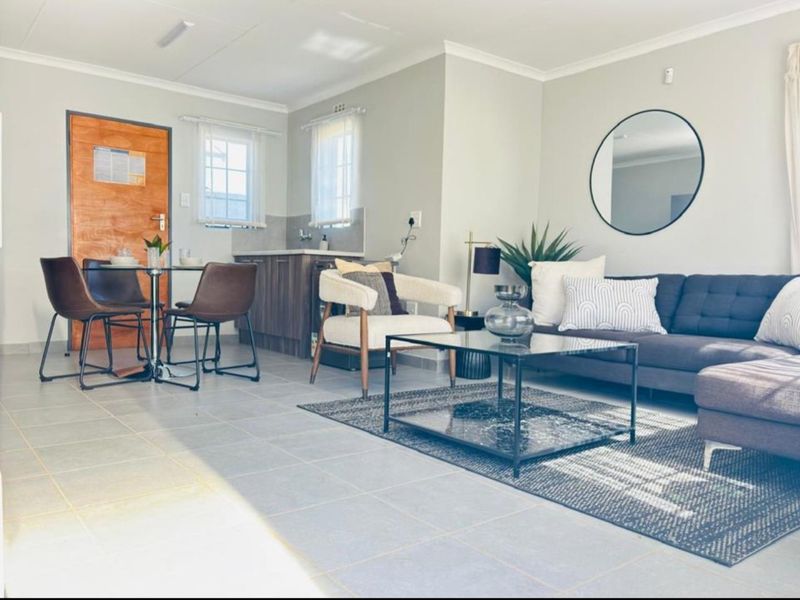 Spacious 3 bedroom and 2 bathroom house for sale in sky city  - Photo 4