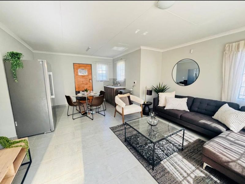 Spacious 3 bedroom and 2 bathroom house for sale in sky city  - Photo 6