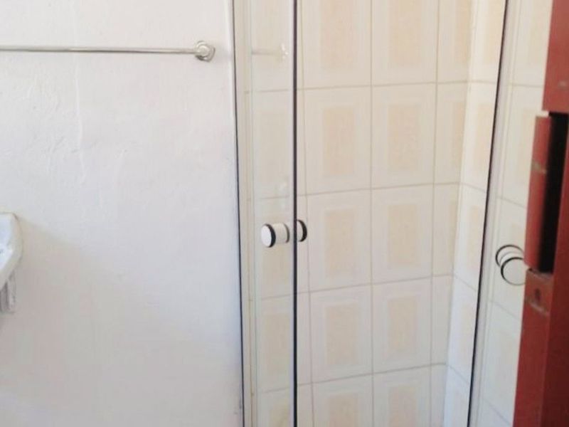 Neat & Secure 3-Bedroom Home with Great Value - Photo 9