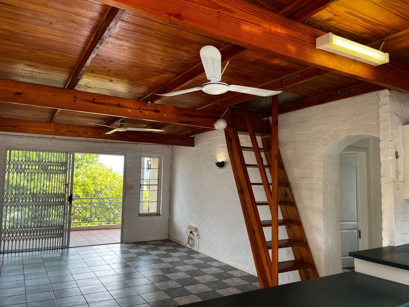 Beautiful 2-bedroom, 2-bathroom apartment in the sought-after Caribbean Golf Estate - Photo 2