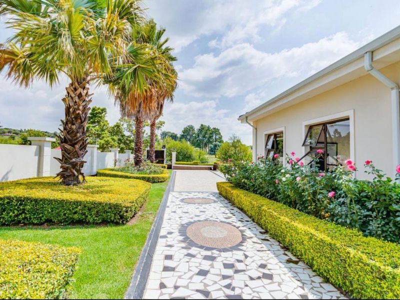 3 Bedroom Family Home with Large Balcony for Rent in Mont Tremblant Estate - Photo 10