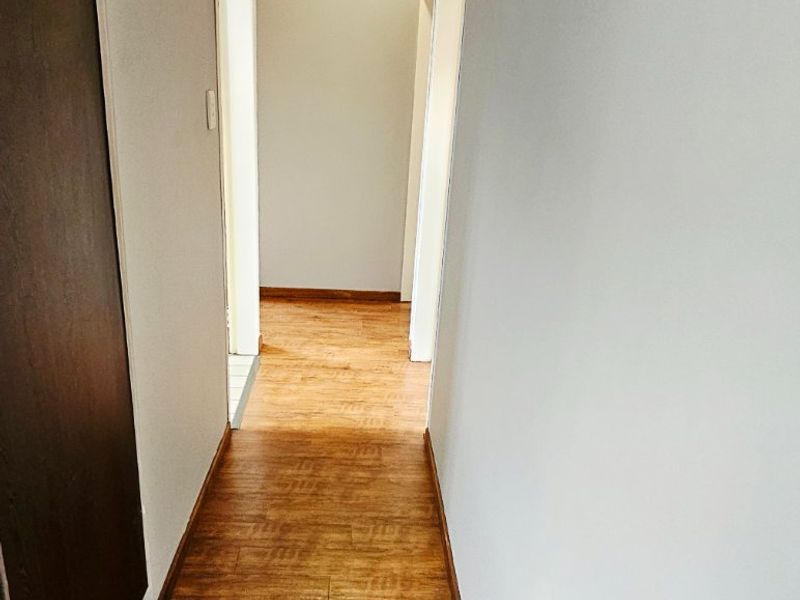 Beautiful  3 Bedroom, 2 Bathroom Modern Home in Terra Nova with Solar Panels and Water Tanks - Photo 8