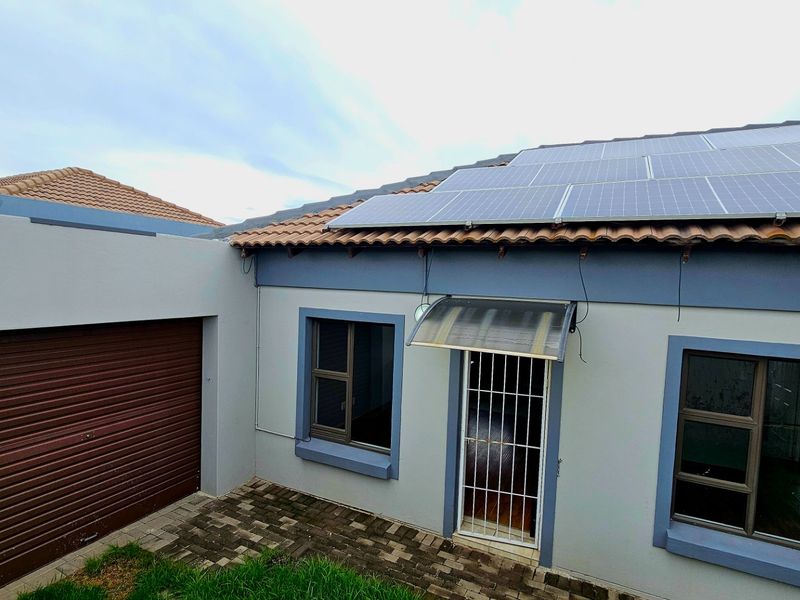 Modern Home in Terra Nova with Solar Panels and Water Tanks - Photo 3