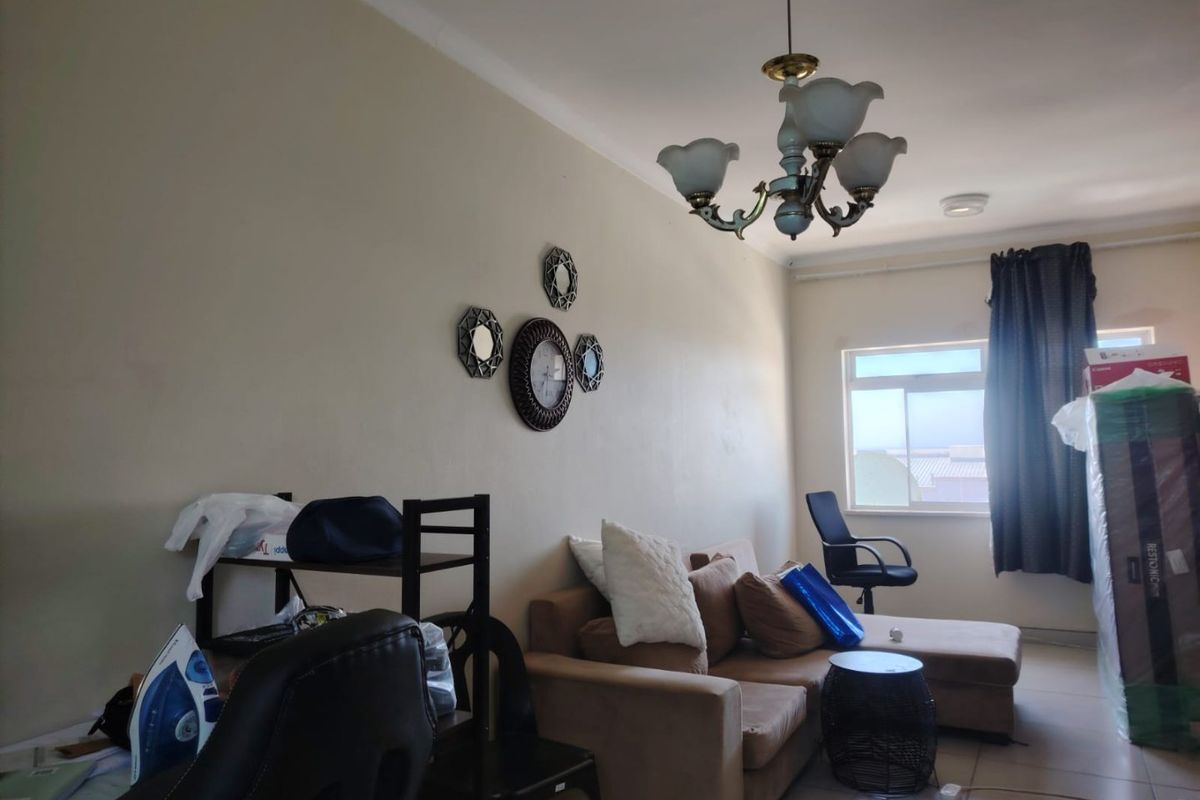 1 Bedroom, 1 Bathroom Apartment For Sale In Morningside, Durban - Photo 3