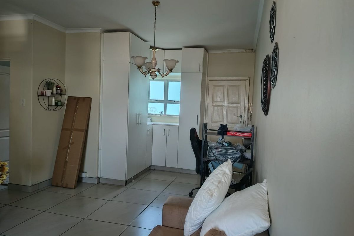 1 Bedroom, 1 Bathroom Apartment For Sale In Morningside, Durban - Photo 4