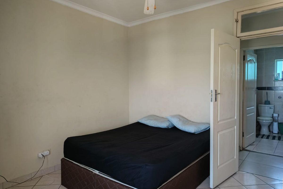 1 Bedroom, 1 Bathroom Apartment For Sale In Morningside, Durban - Photo 5