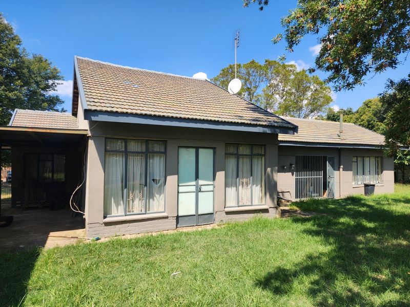 3 BEDROOM HOUSE IN WILKOPPIES - Photo 2