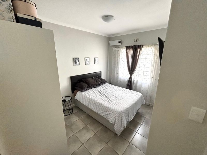 What a Steal:  Immaculate Home :such a cute 2 bedroom home. - Photo 10