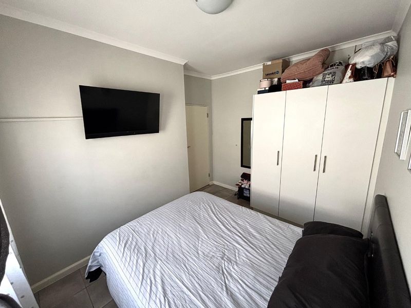 What a Steal:  Immaculate Home :such a cute 2 bedroom home. - Photo 9