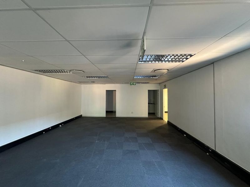 Modern Office space to rent in Clearwater Office Park, Roodepoort  - Photo 5