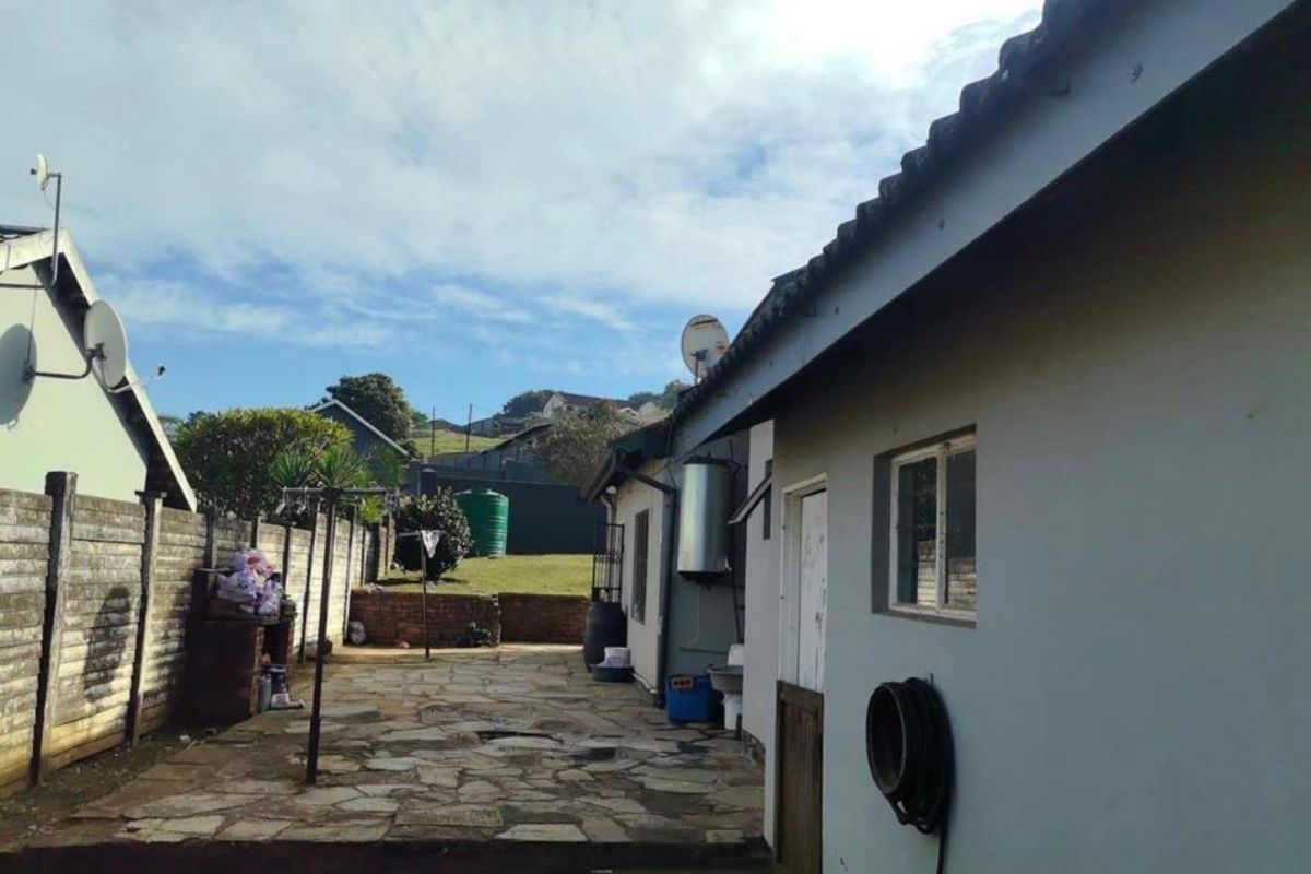 Charming Family Home  - Photo 4