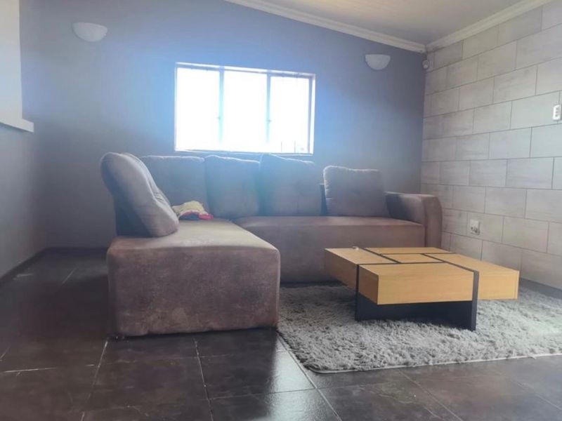 Beautiful  Family home with Income Generating flatlet.... - Photo 7