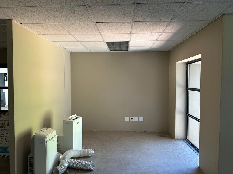 Prime Office Space to let in Clearwater Office Park, Roodepoort  - Photo 7