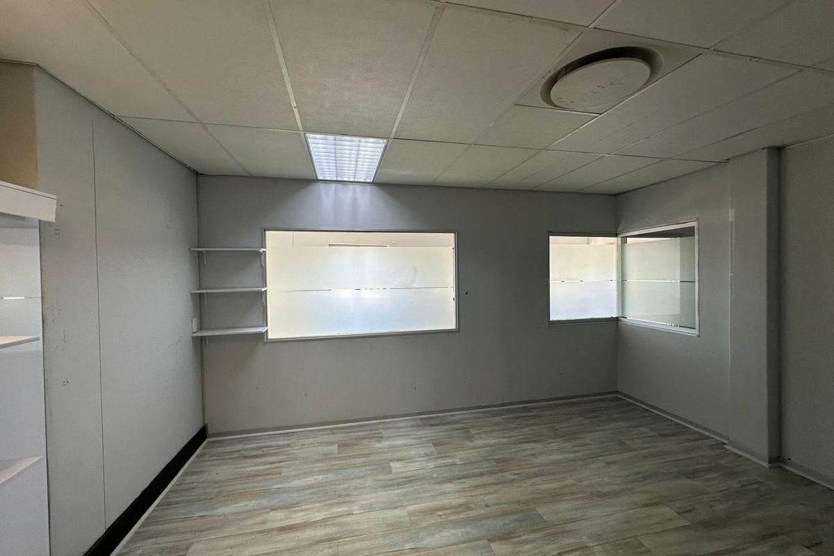 Office Space to let in Clearwater Office Park, Roodepoort  - Photo 5