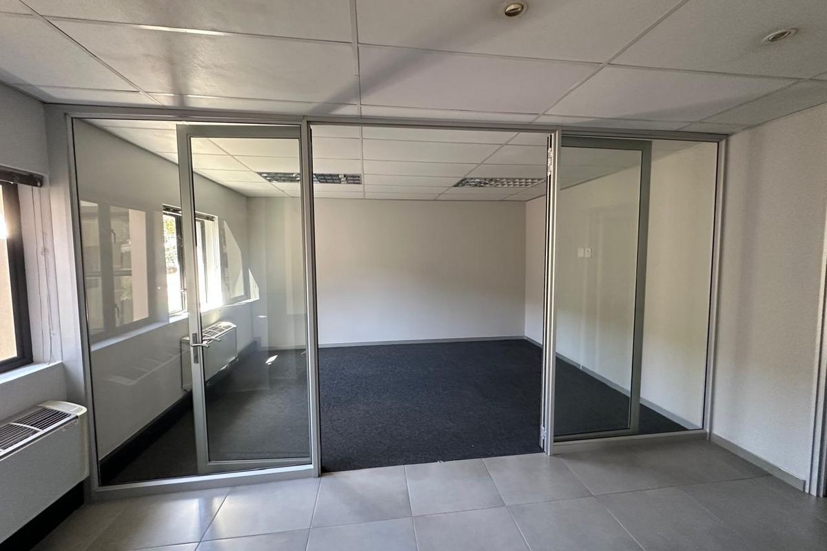 Prime Office Space to let in Clearwater Office Park, Roodepoort  - Photo 5