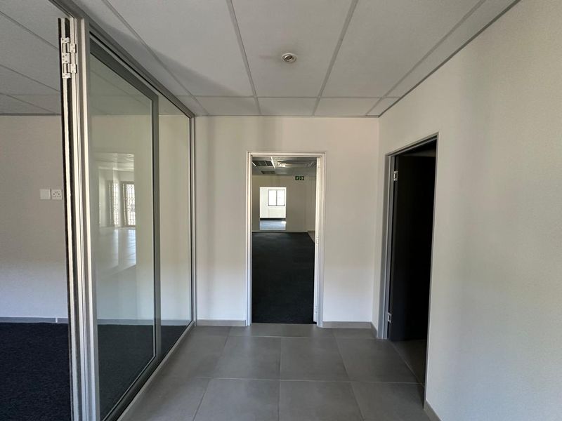 Prime Office Space to let in Clearwater Office Park, Roodepoort  - Photo 4