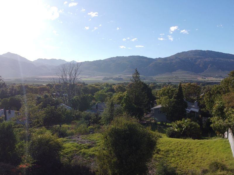 Large vacant land of 963 sqm for sale with stunning mountain views - Photo 3