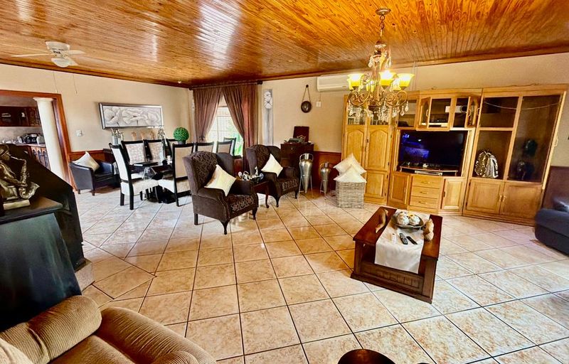 Spacious Family Residence for sale in Flamwood