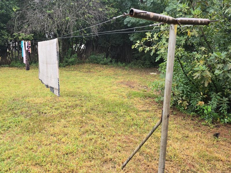 Neat and strong home in a quiet street in Extension 3. - Photo 5